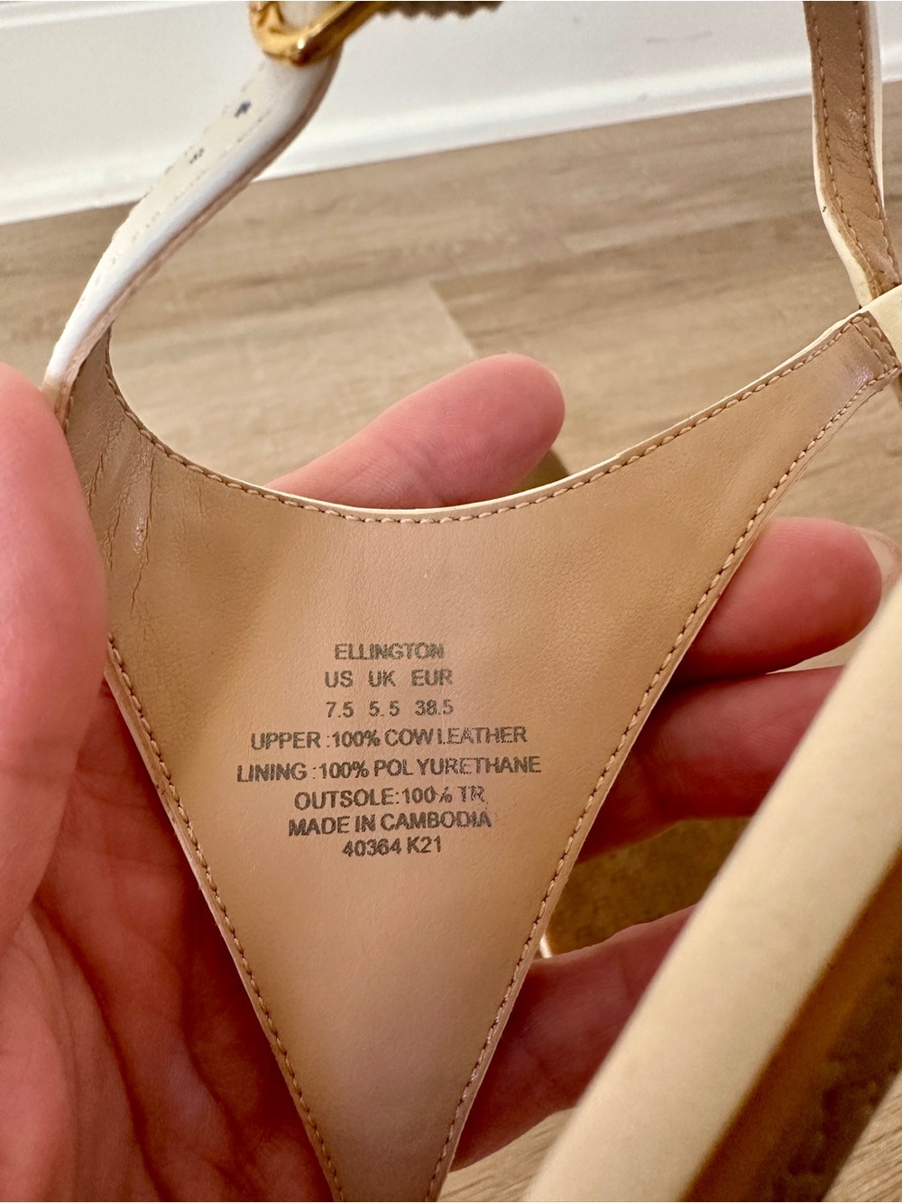 Ralph Lauren Gold-Accented Cream Leather T-Strap Sandals - Picture 7 of 9